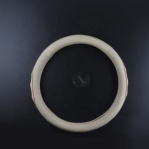 El más nuevo diseño universal <span class=keywords><strong>de</strong></span> 17 pulgadas accesorios <span class=keywords><strong>de</strong></span> coche <span class=keywords><strong>de</strong></span> <span class=keywords><strong>cuero</strong></span> genuino cubierta <span class=keywords><strong>de</strong></span> <span class=keywords><strong>volante</strong></span> - Product Image 2