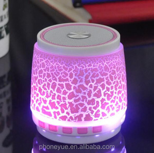 Nouveau S2 Mobile ordinateur sept lumières TF FM mini fissure subwoofer sans fil bluetooth haut-parleurs - Product Image 2