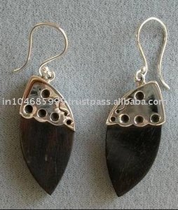 Pendientes de plata de ley hechos en India, piezas de joyería elegantes - Product Image 1
