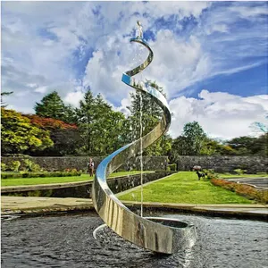 Moderne polierte Kunst Spiral kreis Wasser brunnen im Freien Hof Statue große Edelstahl Garten Wasserfall Metall Skulptur