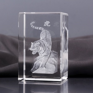 Hbl 50*50*80 mét <span class=keywords><strong>3D</strong></span> laser Tinh thể thủy tinh Cubes với động vật Tiger bức tượng nhỏ bên trong cho món quà lưu niệm - Product Image 3