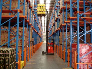 Alta densidad de almacén de gran carga conducir en/a través de sistema de estantería - Product Image 4