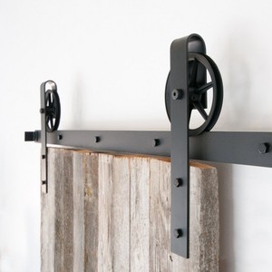 6.6 FT Industrial Heavy Duty Roda Besar Pintu Geser Kit Perangkat Keras 120KG / 250lbs Pintu Gudang Perangkat Keras Pedesaan POM Baja Karbon