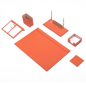 Set di cancelleria in pelle Set da <span class=keywords><strong>scrivania</strong></span> in pelle <span class=keywords><strong>per</strong></span> cancelleria aziendale <span class=keywords><strong>per</strong></span> <span class=keywords><strong>regalo</strong></span> - Product Image 6