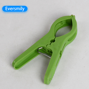 6 pièces ensemble grande taille printemps <span class=keywords><strong>pince</strong></span> à linge couette chevilles grands Clips coloré couette chevilles anti-dérapant <span class=keywords><strong>plage</strong></span> serviette Clips - Product Image 6