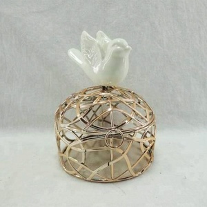 Masa Centerpiece kare Shabby küçük beyaz Vintage kuş kafesi ile seramik kuş dekor - Product Image 1