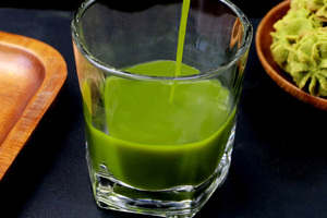Vente en gros de thé <span class=keywords><strong>vert</strong></span> matcha instantané biologique poudre de matcha <span class=keywords><strong>japonais</strong></span> de qualité cérémonielle <span class=keywords><strong>pour</strong></span> la perte de poids - Product Image 3