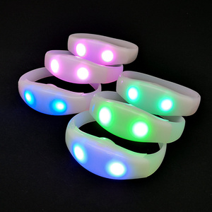 Pulsera LED De silicona para eventos, suministros De fiesta, regalo, novedad - Product Image 3