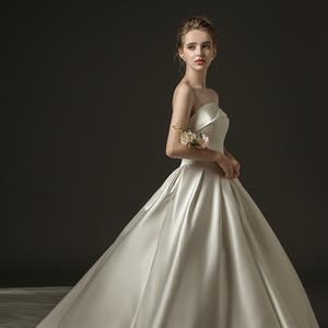 Đơn Giản Trắng Satin Bridal Gowns Bóng Gown Dài Train <span class=keywords><strong>Wedding</strong></span> Dress - Product Image 2