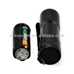 Lampe torche UV 395 nm violette/noire pour l'inspection du <span class=keywords><strong>sang</strong></span> <span class=keywords><strong>et</strong></span> <span class=keywords><strong>de</strong></span> l'urine, détecteur <span class=keywords><strong>de</strong></span> faux billets - Product Image 4