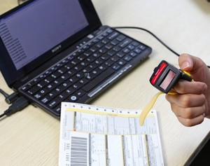 2015 rentable <span class=keywords><strong>lector</strong></span> de código de barra dedo <span class=keywords><strong>barcode</strong></span> scanners dedo escáner más pequeño del teléfono de código de barras - Product Image 6