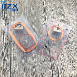 RZX ホットハイブリッド<span class=keywords><strong>RFID</strong></span>スマートPVCカード デュアル周波数<span class=keywords><strong>125KHz</strong></span>および13.56MHz NFCコンボカード - Product Image 2