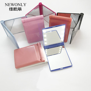 Usine en gros carré 8 pièces LED miroir de poche éclairé Double face Portable avec Logo personnalisé pour une utilisation cosmétique personnalisée - Product Image 3
