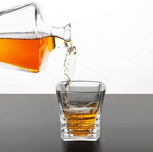 Quality Lead Free Crystal Whiskey Decanter Set With 4 Glasses Dishwasher Safe Whiskey Decanter And Glasses Bar Set