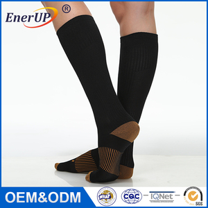 2016 <span class=keywords><strong>Amazon</strong></span> <span class=keywords><strong>chaude</strong></span> vente hommes et femmes sport cuivre compression genou haute chaussettes - Product Image 3