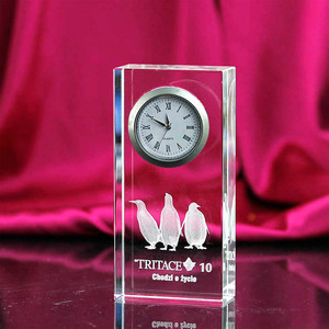 Thiết Kế Mới Pha Lê Quà Tặng Laser Khắc Đồng Hồ Pha Lê Tùy Chỉnh Trong Bàn - Product Image 2