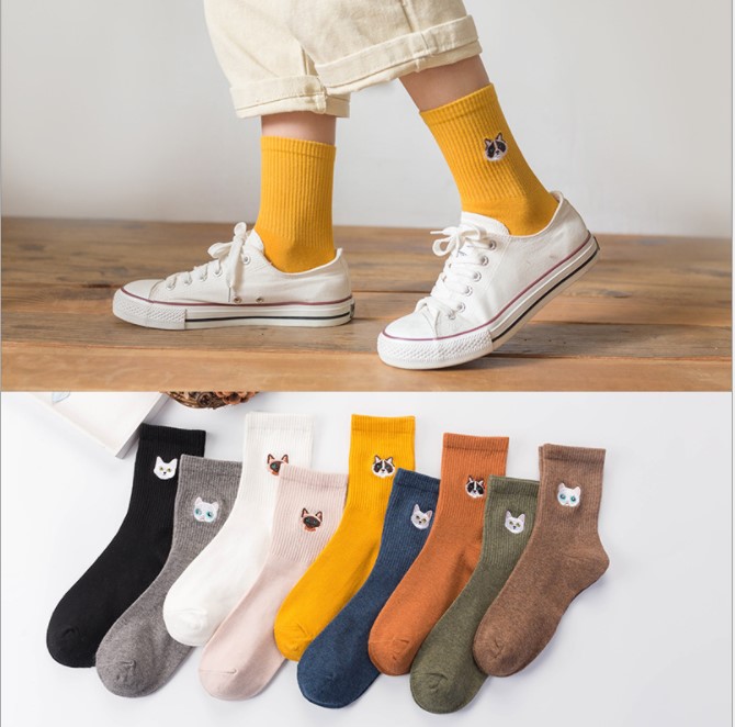 2023 новый очаровательный осенний свитер с рисунком собачки и котика животных носки с вышивкой для женщин 9 видов цветов разноцветных хлопковых Дышащая Оптовая нескользящих носочков