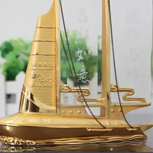 Venta al por mayor de modelos de cristal de barco de vela para un diseño gratuito a la venta - Product Image 2