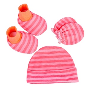 2019 di Promozione 3-Pezzi Set Sveglio Appena Nato Del Bambino Stivaletti Guanti Bambino Caldo Cap - Product Image 1