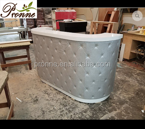 Soluzioni eleganti scrivania per la progettazione dello studio