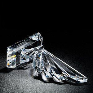 Puente pequeño Nuevo diseño Premium K9 Forma de águila Premio de cristal en blanco personalizado con precio al por mayor - Product Image 3