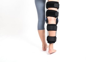 Medische Verstelbare <span class=keywords><strong>Articulatio</strong></span> <span class=keywords><strong>Genus</strong></span> Externe Rom Kniegewricht Fixer Orthopedische Scharnierende Knie Brace - Product Image 6