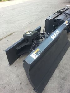 HCN Merek Baru 0309 Seri <span class=keywords><strong>Dozer</strong></span> <span class=keywords><strong>Blade</strong></span> untuk <span class=keywords><strong>Skid</strong></span> Steer <span class=keywords><strong>Loader</strong></span> - Product Image 5