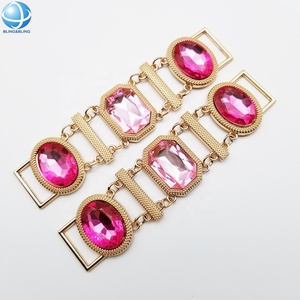 Conector de Bikini de diamantes de imitación con cadena de cristal Rosa ovalada barata de fábrica <span class=keywords><strong>para</strong></span> <span class=keywords><strong>accesorios</strong></span> de traje de baño - Product Image 1