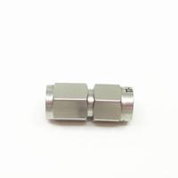 Adaptateur coaxial RF Millietric/Millimetre-wave 3,5 mm vers 2,4 mm mâle-mâle en acier inoxydable 50 ohms avec plage de fréquences DC ~33 GHz