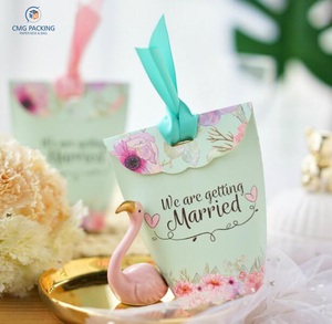 "Nos estamos casando" Flor Favores de la boda Cajas de dulces Bomboniera Bolsita de papel Bolsas de dulces Favores de fiesta Caja de regalo - Product Image 2