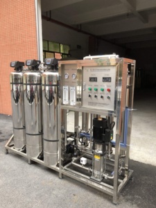 Cheap1000L/H usine de <span class=keywords><strong>dialyse</strong></span> RO en acier inoxydable complet système de Filtration de l'eau de puits osmose inverse <span class=keywords><strong>machine</strong></span> de purification de l'eau minérale - Product Image 3