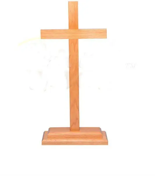 Cross002, cruz cristão de madeira de pé