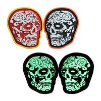 Patchs en PVC souple personnalisés phosphorescents en silicone pour chapeaux, à thermocoller, motif crâne en caoutchouc, vente en gros