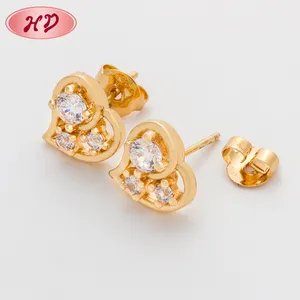 2018 Factory Supply 18K Gold Plating Fashion Imitation Stud Earrings for Women Jewelry