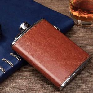 Flacon de hanche enveloppé de cuir léger et discret de 8 oz en acier inoxydable pour Cambodge Old Overholt <span class=keywords><strong>Reyka</strong></span> - Product Image 1