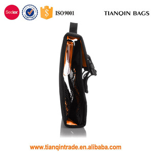 Estuche de aseo resistente a las <span class=keywords><strong>manchas</strong></span>, bolsa de <span class=keywords><strong>maquillaje</strong></span> con gancho de pared para almacenamiento, estilo empresarial - Product Image 3