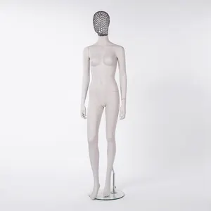 Mannequin femminile con filo di ferro testa