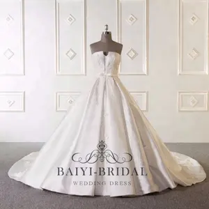 Wholesale Luxury Embroidered Beautiful Pictures Wedding Gown Strapless Satin Ball Gown White