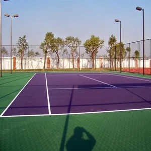 出色的性能合成网球场