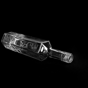 Bouteille en verre hexagonale de 500 ml pour <span class=keywords><strong>whisky</strong></span> et spiritueux, forme hexagonale en relief, avec base lourde - Product Image 4