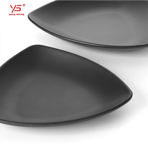 Proveedor <span class=keywords><strong>de</strong></span> <span class=keywords><strong>oro</strong></span> 100% melamina diseñado placa <span class=keywords><strong>triángulo</strong></span> - Product Image 5