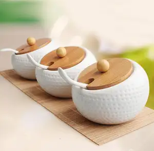 高品质圆形倾斜储物定制白色厨房3 pcs带木盖的香料陶瓷罐