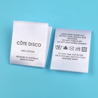Étiquettes pliantes en Polyester/Satin pour T-shirts, élégantes, personnalisées, nom de marque avec Logo de lavage, pour hommes et femmes