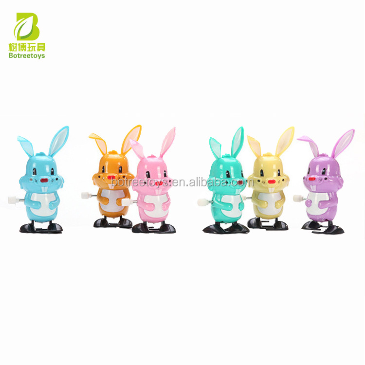 Classic clockwork toy rabbit plastic walking bunny wind up toys for children