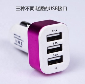 Chargeur <span class=keywords><strong>de</strong></span> voiture multifonctionnel 12V avec trois ports USB Composants électroniques Chargeur <span class=keywords><strong>de</strong></span> téléphone portable pour véhicules - Product Image 4