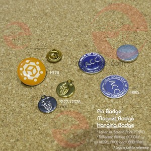 Ming Kee ตราสัญลักษณ์สัญลักษณ์เหล็กทรงกลมแม่เหล็กพิมพ์ลายอีพ็อกซี่สลักหน้าจอป้ายชื่อตามสั่ง - Product Image 1