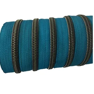 Wholesale High Quality Hot Selling No.5 Nylon Zipper By The Roll With Factory Price