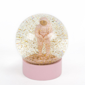 100mm Pink Resin Astronaut Inner View Schneekugel Geschenke Souvenirs für Promotion Resin Globe Kit Custom - Product Image 2