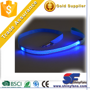 Harnais en Nylon à LED pour <span class=keywords><strong>chien</strong></span>, collier pour chat, gilet de sécurité éclairé pour <span class=keywords><strong>chien</strong></span>, petite/grande/grande taille, nouveau - Product Image 2