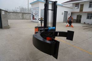 Elevador de Rollos de 500 kg con Accesorio de Pinza para Rollos de Papel - Product Image 3